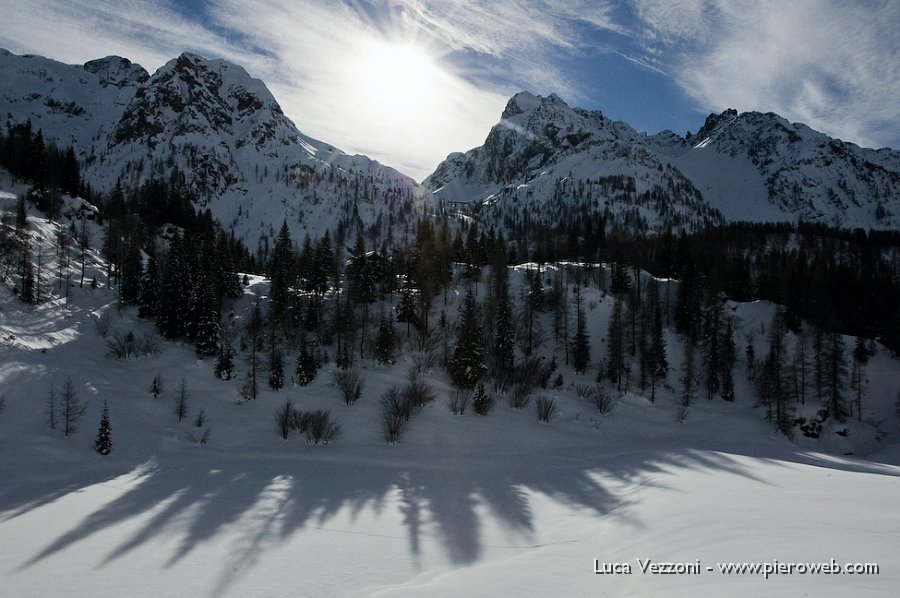 05-PROIEZIONE DI OMBRE SUL LAGO DEL PRATO.jpg